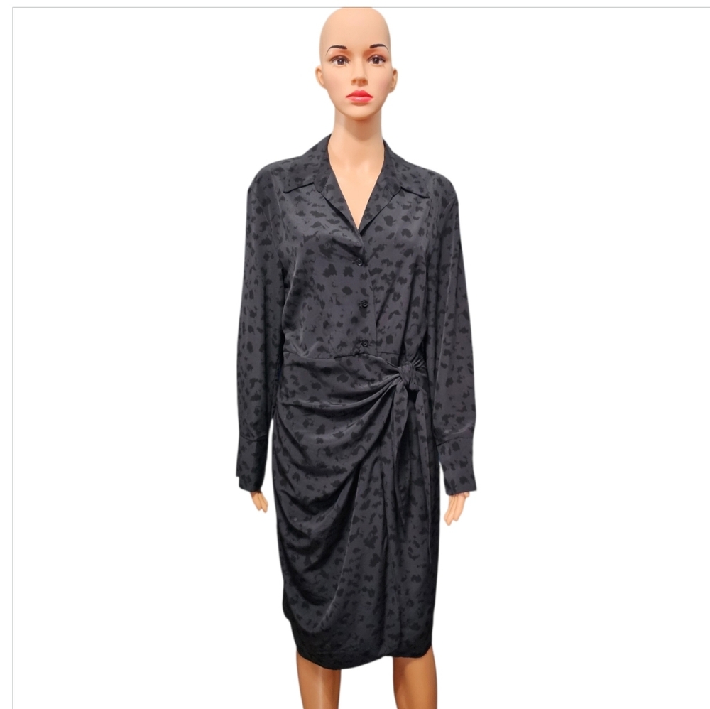 Drew Savvy Printed Dress In Black Animal Print Mobwife Midi Wrap Dress Sz M